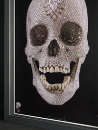 Damien Hirst – For the Love of God  (The Diamond Skull)