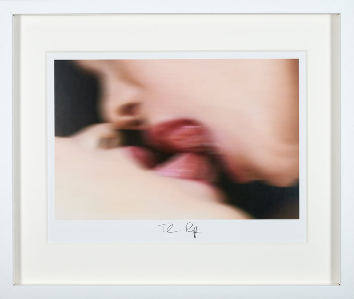 Thomas Ruff - Kuss / Kiss
