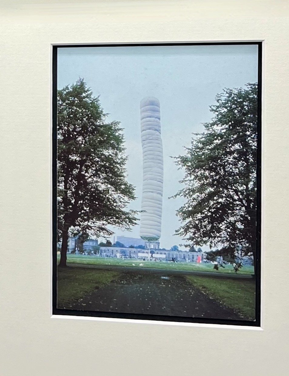 Christo and Jeanne-Claude - 5.600 Cubicmeter Package